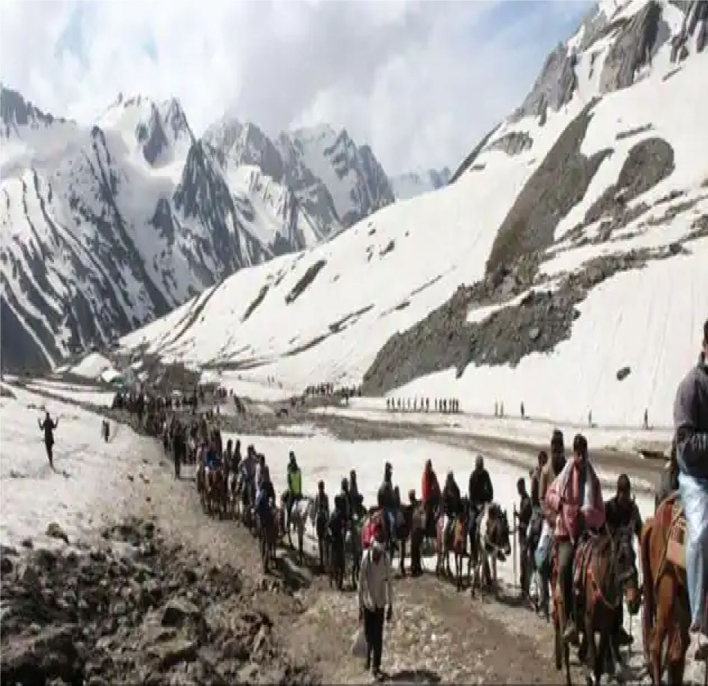 आदि कैलास को जा रहे श्रद्धालुओं के लिए बदले नियम, केएमवीएन नहीं निजी कंपनी कराएगी यात्रा 