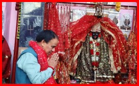 कैबिनेट मंत्री ने बुंखाल कालिंका मन्दिर में पूजा अर्चना की