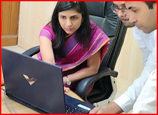 मतदान कार्मिकों का द्वितीय रेंडमाइजेशन संपन्न