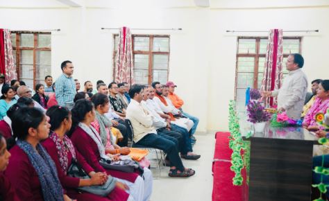 मंत्री ने सुनी स्थानीय लोगों की समस्याएं, निस्तारण के निर्देश