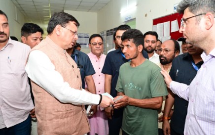 आपदा प्रभावित लोगों को देख सीएम धामी ने रुकवाया काफिला