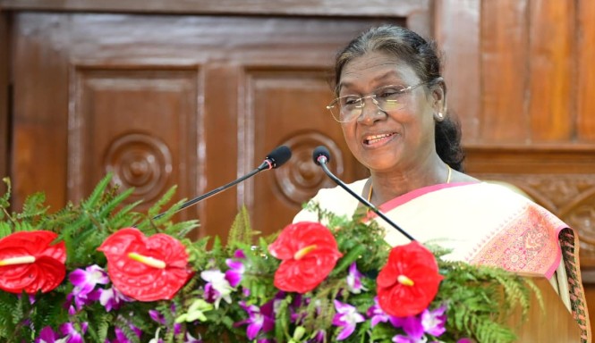 राष्ट्रपति के अभिभाषण में निखरे महिला उत्थान के रंग