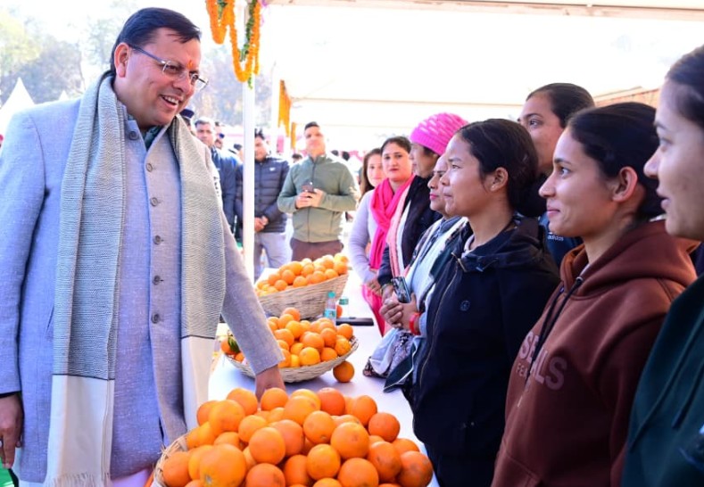 माल्टा और नींबू की खटाई का स्वाद लिया